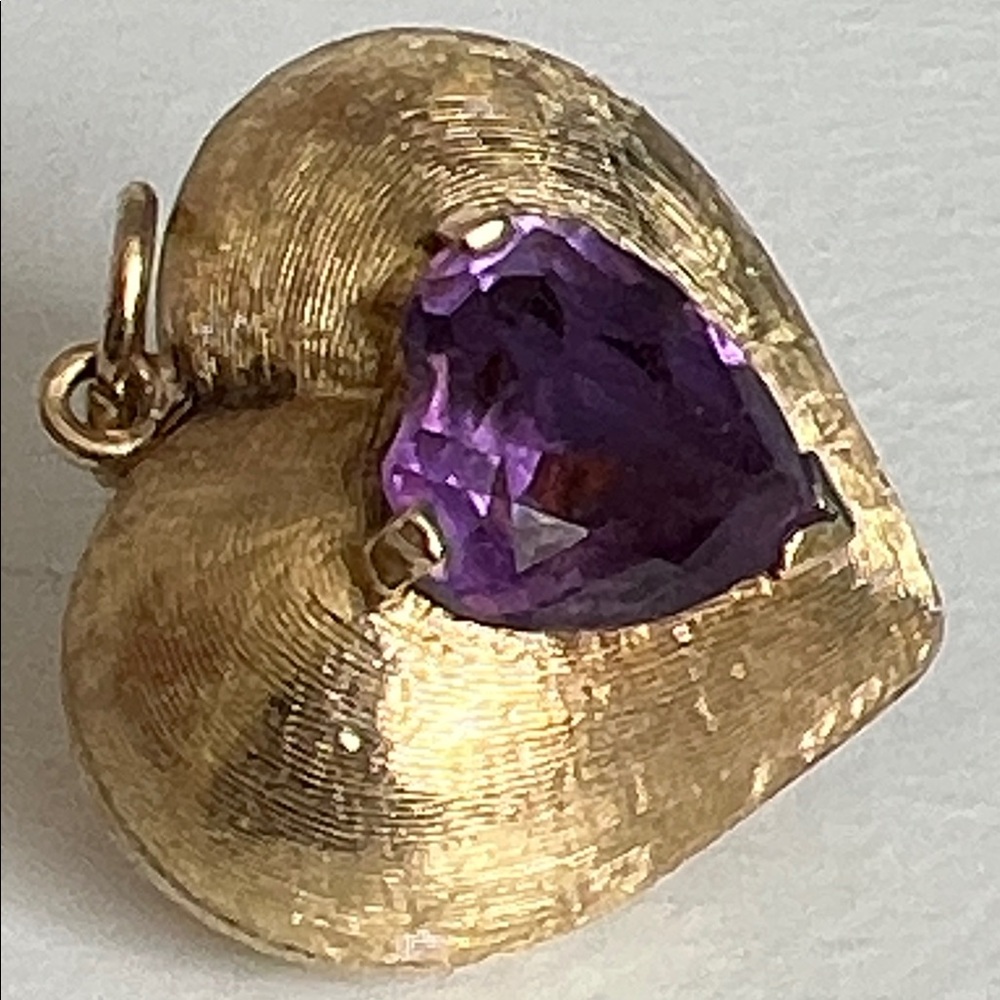 14k gold charm with amethyst Gemstone - Picture 9 of 10